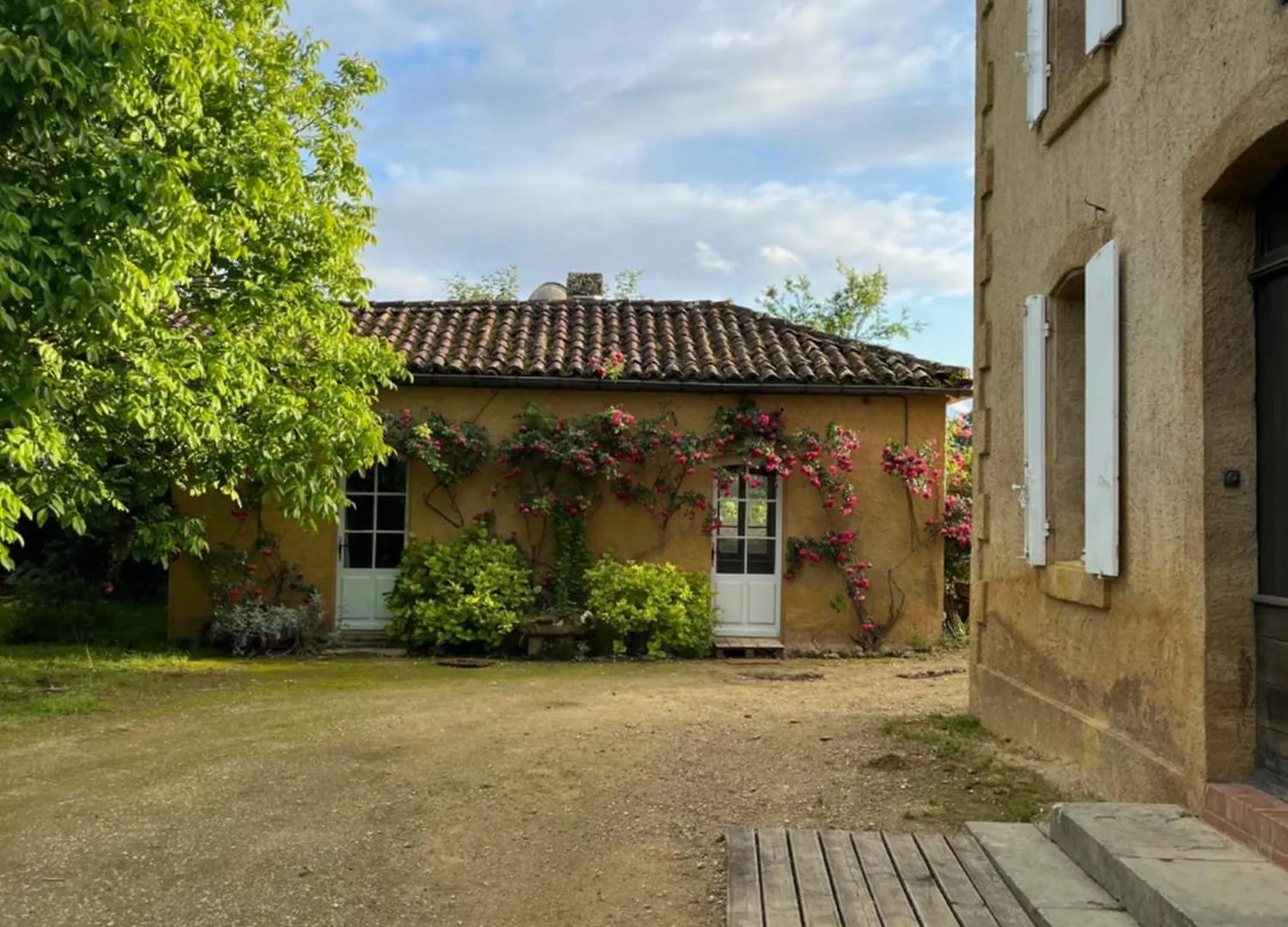 Charmante Petite Maison Avec Piscine Monguilhem Holiday home